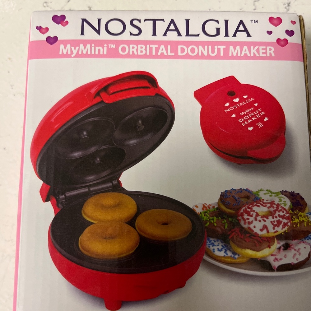 Nostalgia my mini orbital donut maker